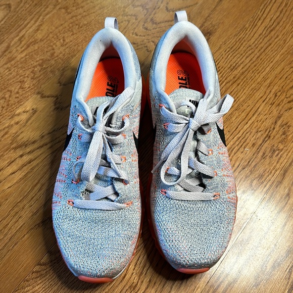 Nike Air Max Fly Knit - Picture 2 of 6